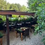 Ellymar Hotel