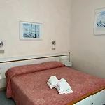 Hotel Ellymar