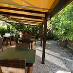 Ellymar Hotel