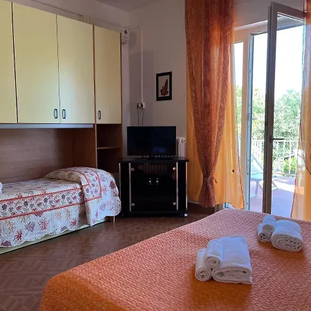 Ellymar Hotel 3*