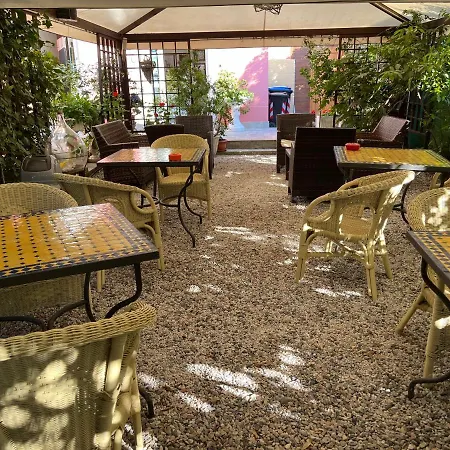 Ellymar Hotel