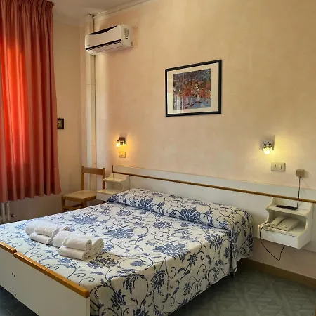 Ellymar Hotel Vada
